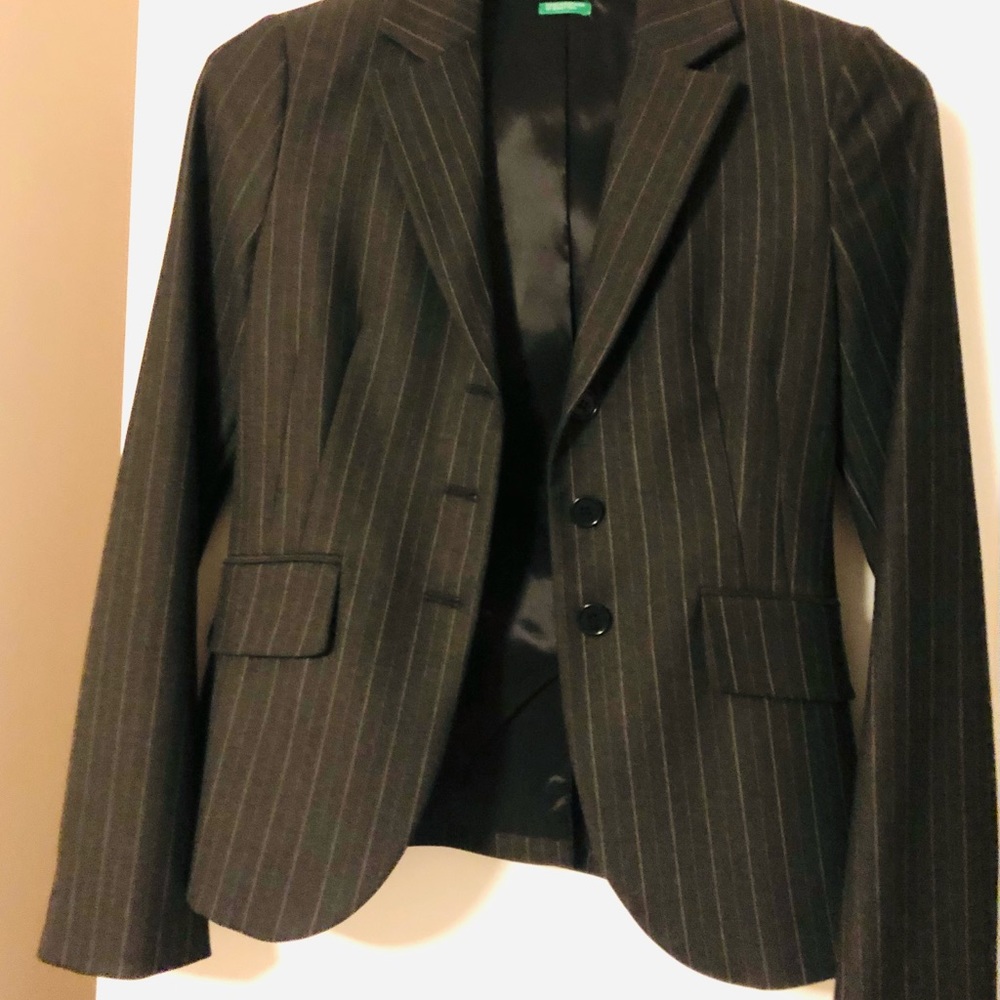 United Colors of Benetton striped suit - size 40